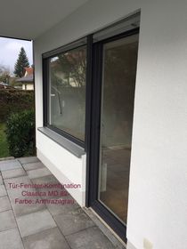 Tür-Fensterkombination
